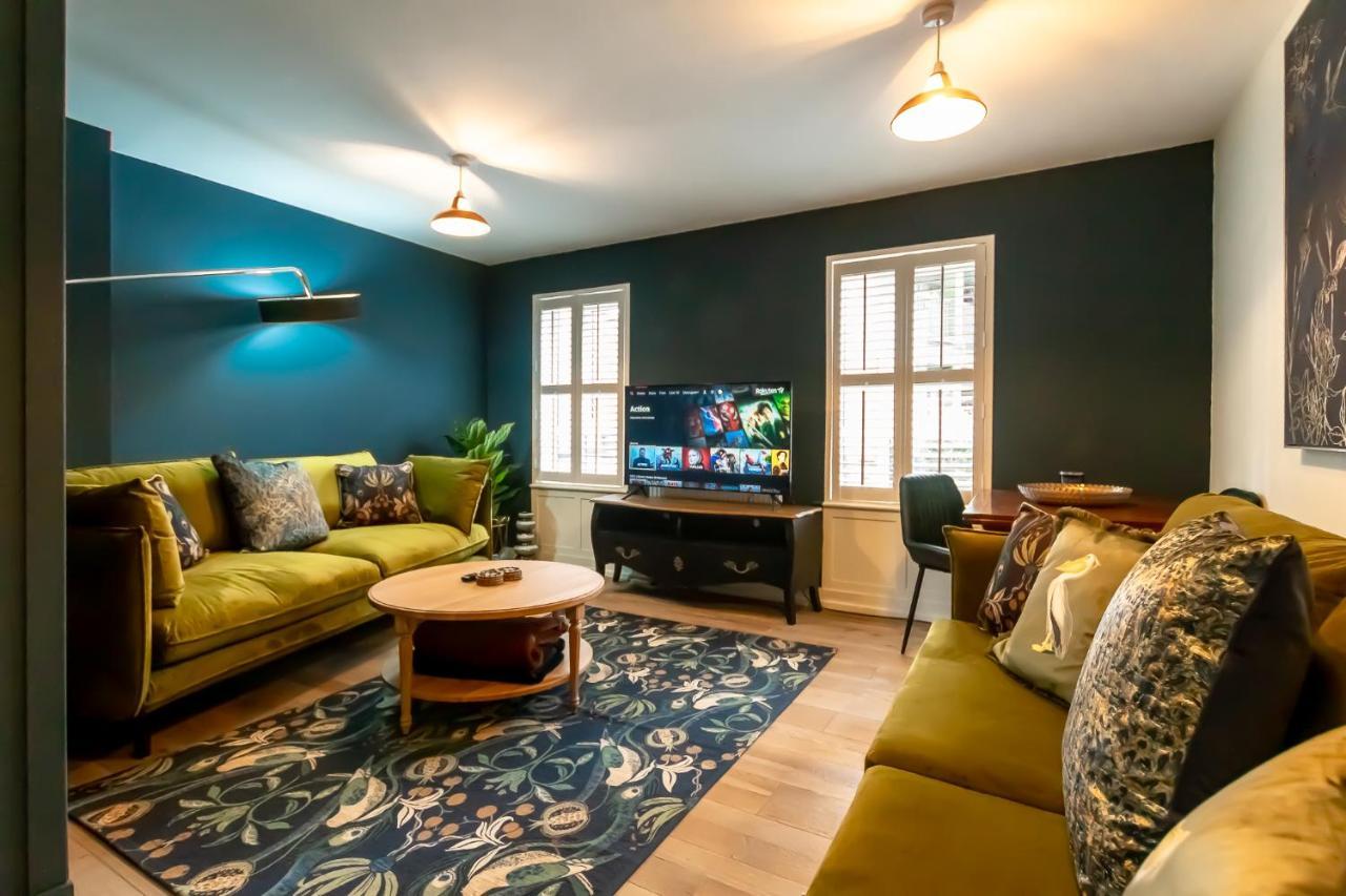 Charles St Chester City Townhouse By Rework Accommodation エクステリア 写真