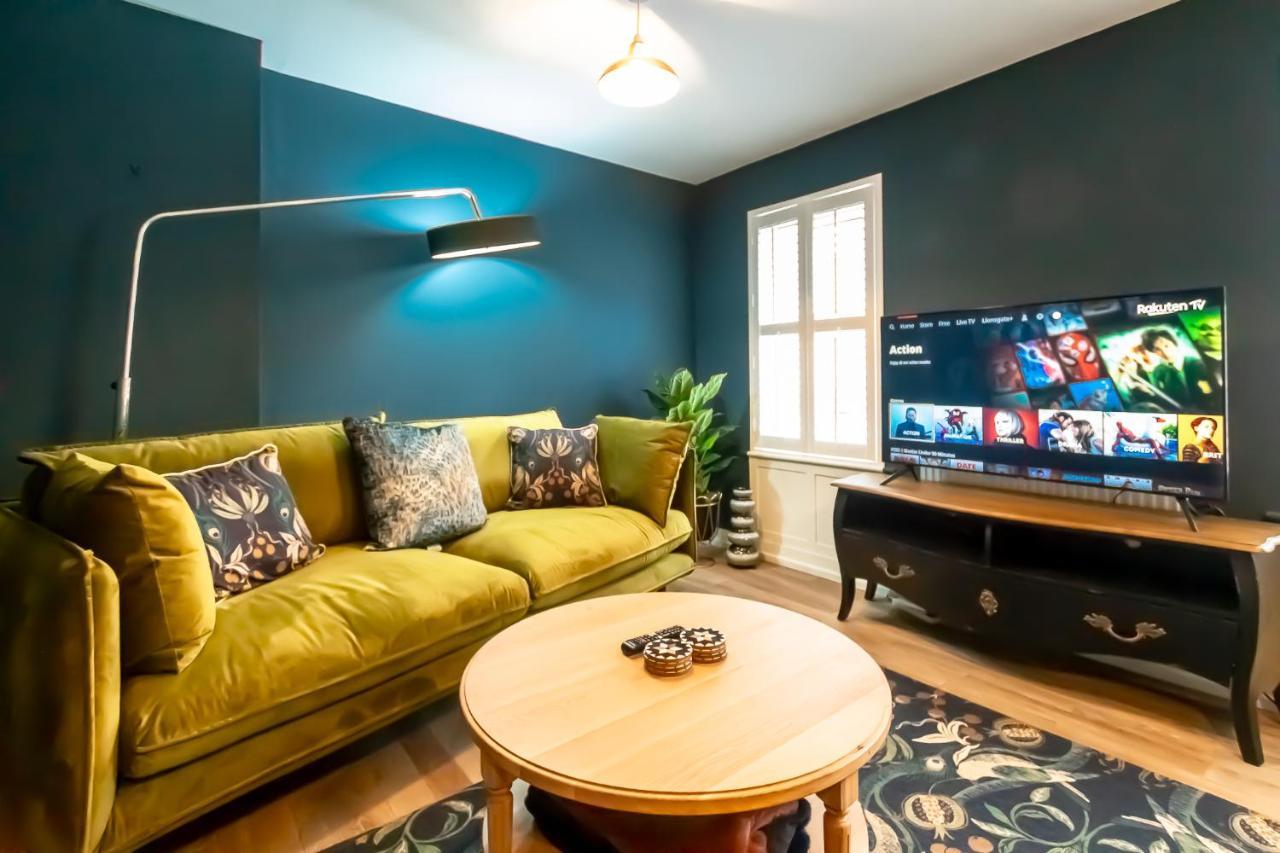 Charles St Chester City Townhouse By Rework Accommodation エクステリア 写真