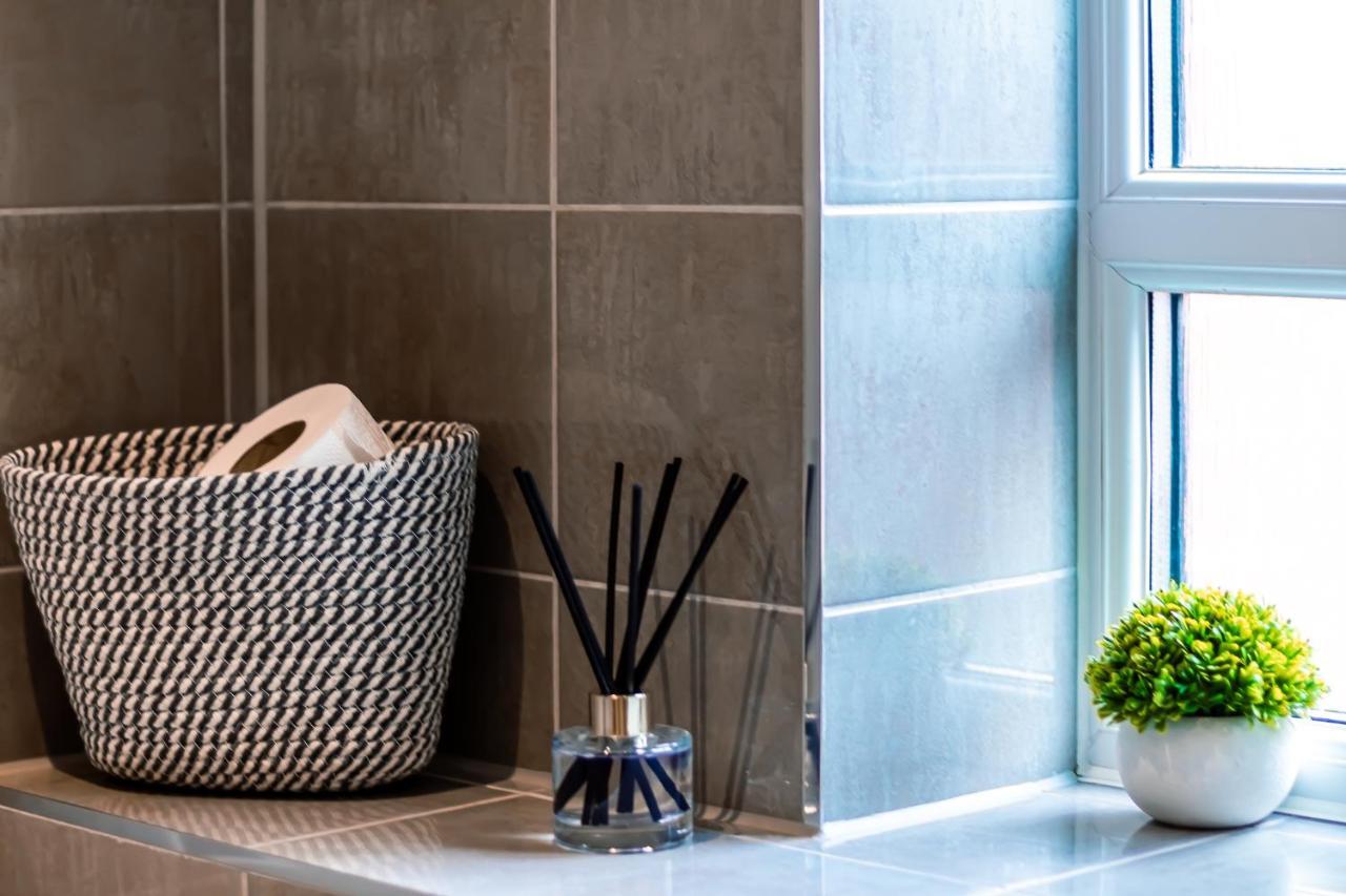 Charles St Chester City Townhouse By Rework Accommodation エクステリア 写真